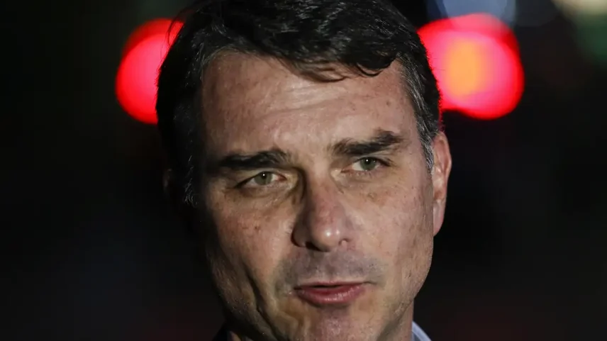 PF aponta cobranças de Flávio a Vorcaro por filme Dark Horse