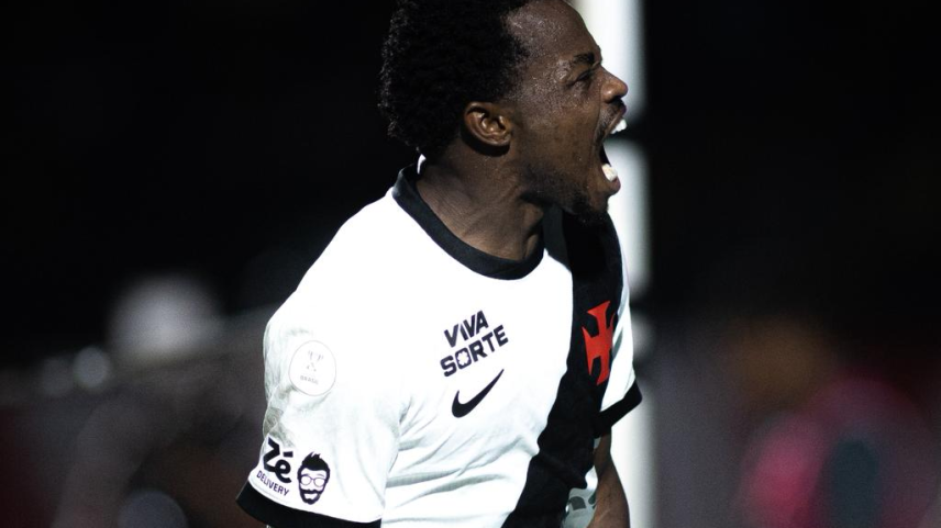 Andrés Gómez e Puma Rodríguez decidem no Barradão, e Vasco elimina o Vitória