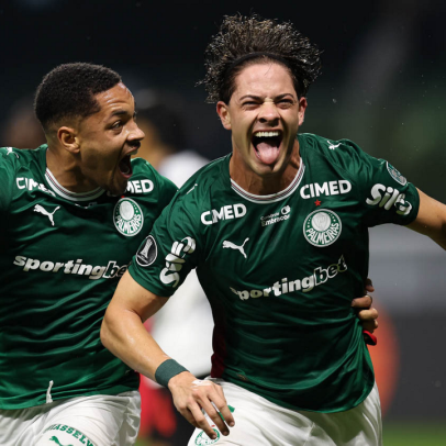 Giay marca de cabeça, e Palmeiras vence a LDU por 1 a 0 antes de encarar a altitude