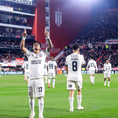 Kaio César encerra jejum de 14 anos do Corinthians em mata-mata da Libertadores