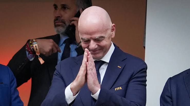 Infantino confirma candidatura à reeleição na Fifa em 2027