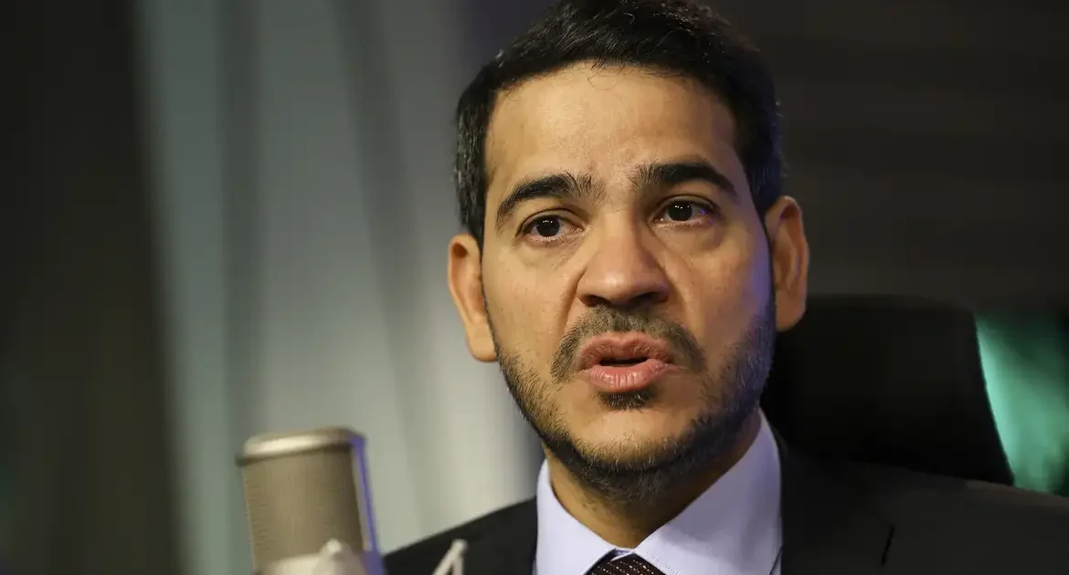 Jorge Messias diz que atuação da AGU não se orienta por amizades
