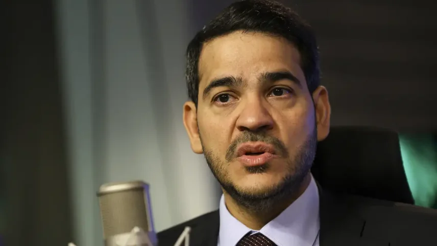 Jorge Messias diz que atuação da AGU não se orienta por amizades