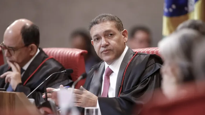 Kassio reclama a Fachin de interferência do STF em decisões do TSE