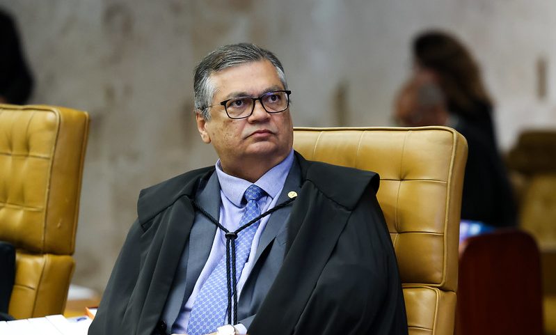 Dino reintegra Andrei Rodrigues ao cargo de diretor-geral da PF