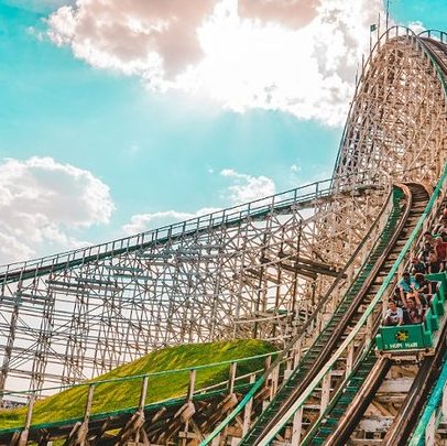 Jovem fica com sequelas após andar em montanha-russa do Hopi Hari