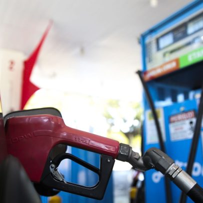 Governo Lula zera impostos federais sobre gasolina a duas semanas do 2º turno