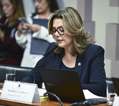 Comissão aprova MP que zera “taxa das blusinhas”