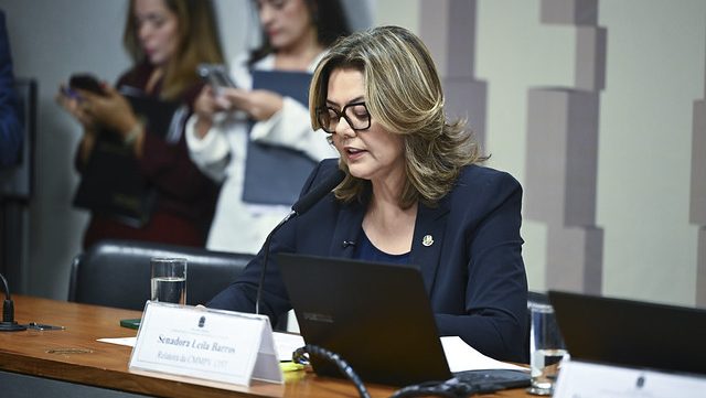 Comissão aprova MP que zera “taxa das blusinhas”