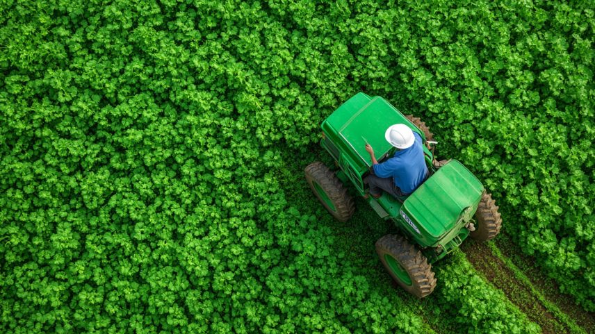 Produção agrícola do Brasil bate recorde de R$ 927 bilhões em 2025