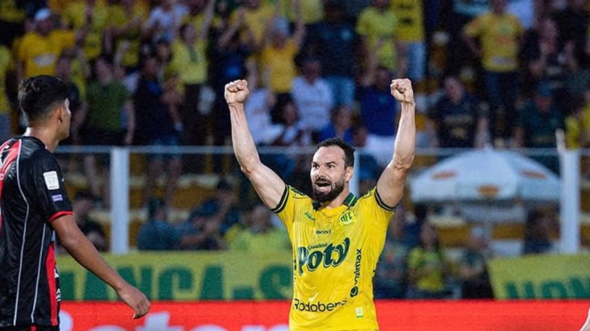 Mirassol reage no fim e empata com Vitória pelo Brasileirão