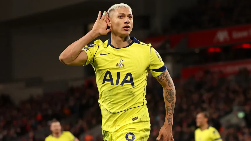 De Zerbi é direto sobre Richarlison: "Não vai jogar mesmo disponível"