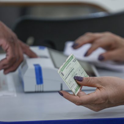 TSE registra 467 urnas substituídas até as 10h no segundo turno