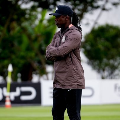 Seedorf sai no BID e estreia no banco do Corinthians contra o Vasco
