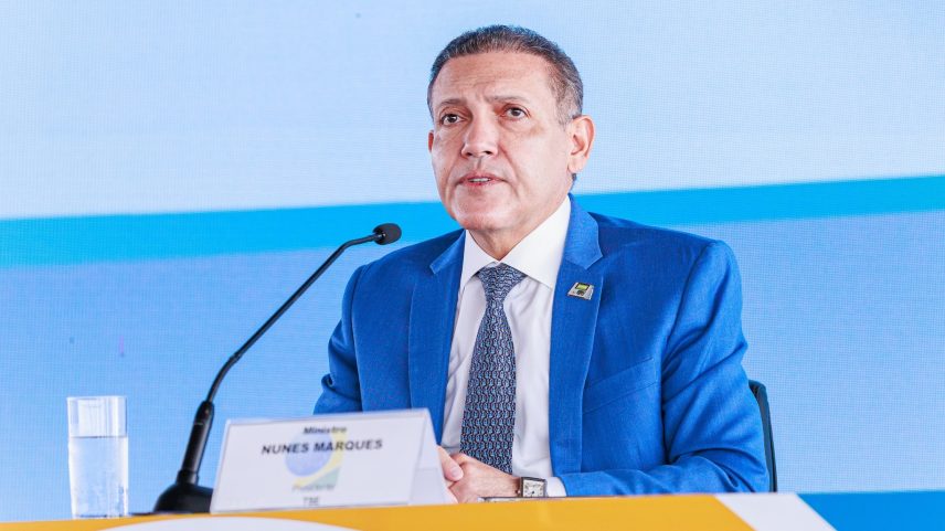 TSE diz que elevado volume de dados atrasou divulgação dos resultados
