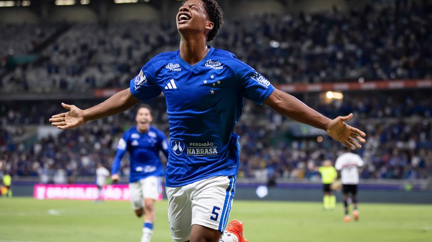 Kaio Jorge e Zé Lucas decidem, e Cruzeiro entra no G-4 ao bater o São Paulo