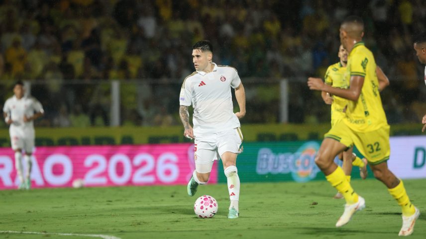 Mirassol vence Inter com um a mais e se afasta da zona de rebaixamento