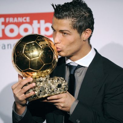 Torcedores elegem Bola de Ouro de 2008 de CR7 a melhor da história