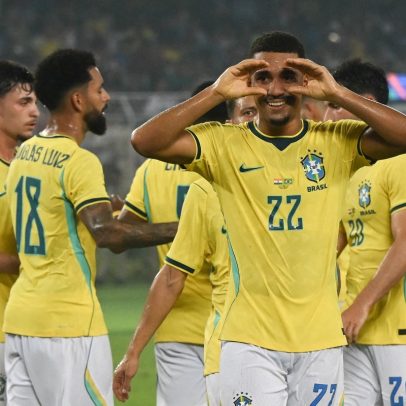 Em ritmo de treino, Brasil vence a Índia por 4 a 0