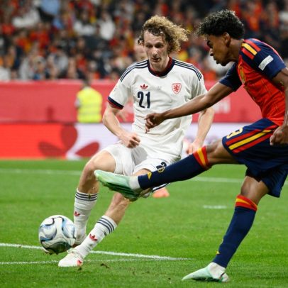 Espanha bate Tchéquia e segue 100% na Nations League