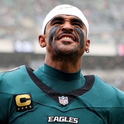 NFL: Jalen Hurts tem coágulos nos pulmões e pode perder temporada