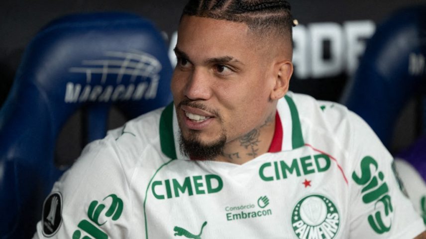 Paulinho deixa campo chorando e preocupa Palmeiras após classificação
