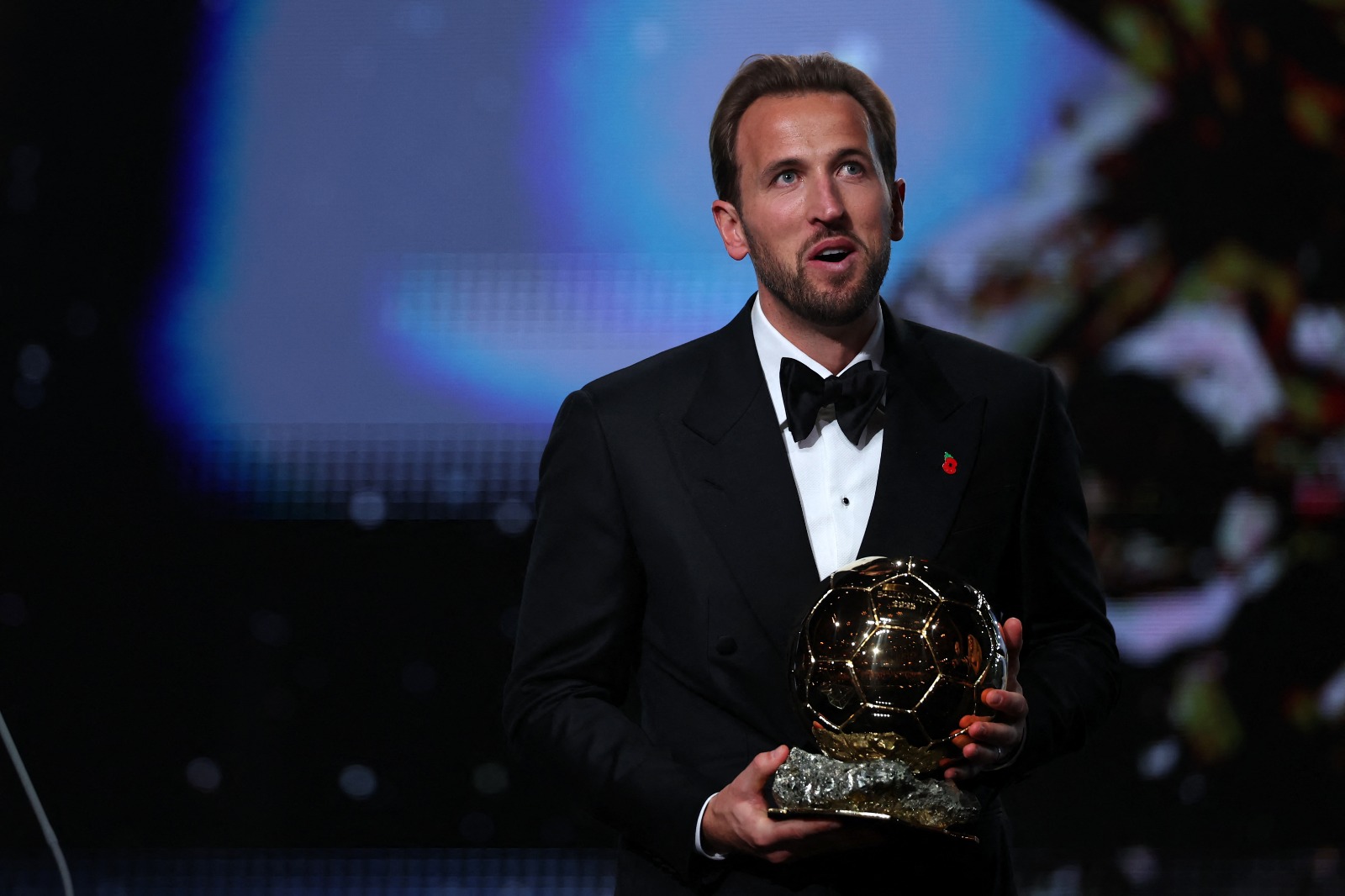 Harry Kane ganha a Bola de Ouro e encerra jejum inglês de 25 anos