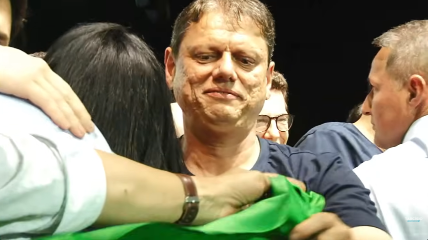 Tarcísio celebra reeleição no 1º turno em SP: "Vamos tirar o PT do Brasil"