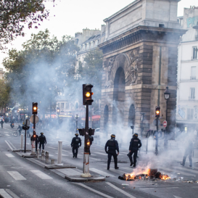 Paris anuncia novo toque de recolher no centro diante de protestos