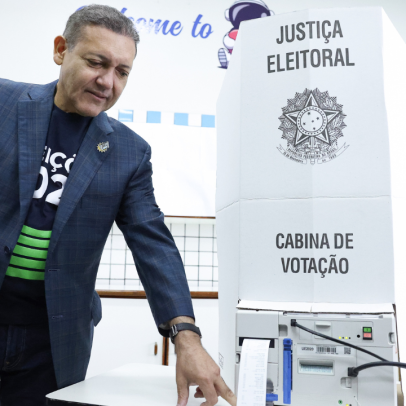 Nunes Marques vota e diz que TSE está pronto para "eleição tranquila"