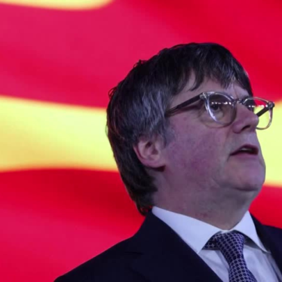 Líder separatista catalão tem prisão revogada e pode voltar à Espanha