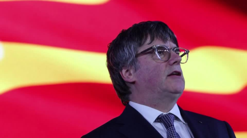 Líder separatista catalão tem prisão revogada e pode voltar à Espanha