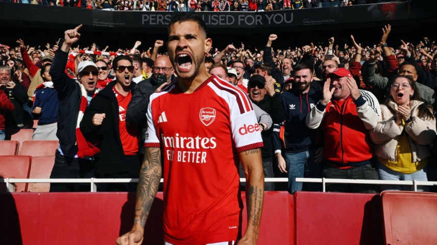 Bruno Guimarães marca golaço, Arsenal vira sobre Leeds e empata na liderança