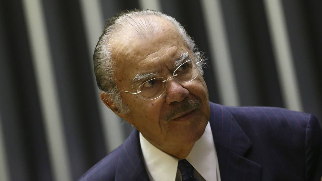 Sarney é internado na UTI após passar por cirurgia abdominal no Maranhão