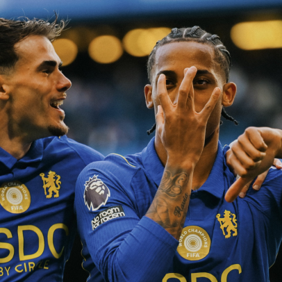 João Pedro marca duas vezes, e Chelsea goleia Bournemouth