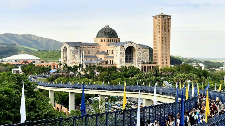 Santuário de Nossa Senhora Aparecida tem campanha de vacinação no feriado