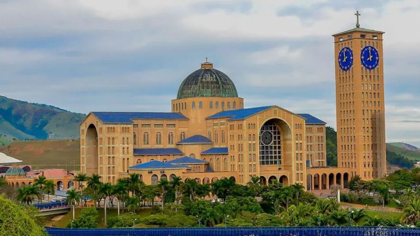 Festa da Padroeira deve levar 500 mil fiéis a Aparecida