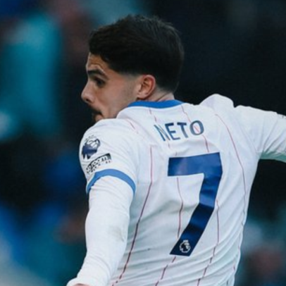 Pedro Neto marca duas vezes, e Chelsea derruba invencibilidade do Everton