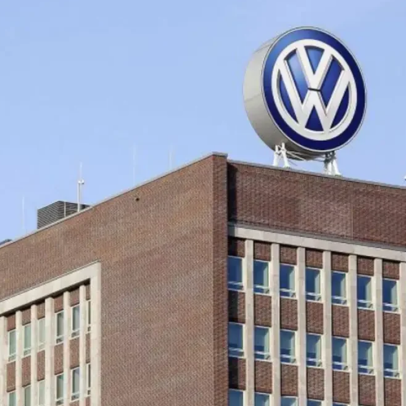Volkswagen planeja congelar salários de 660 mil funcionários até 2030
