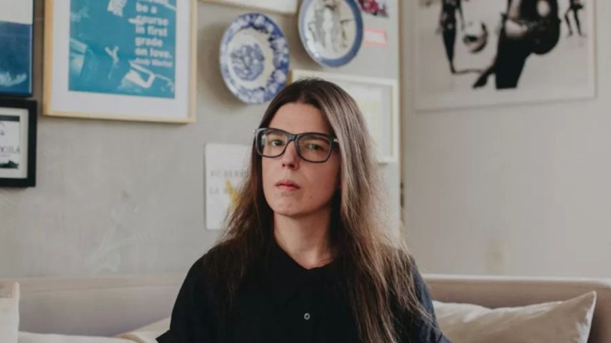 Morre Camila Kfouri, filha do jornalista Juca Kfouri, aos 48 anos