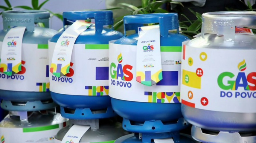 Bolsa Família, escala 6x1, Gás do Povo: programas correm risco de acabar?