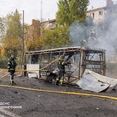 Bombardeio russo atinge ônibus e deixa 33 mortos na Ucrânia