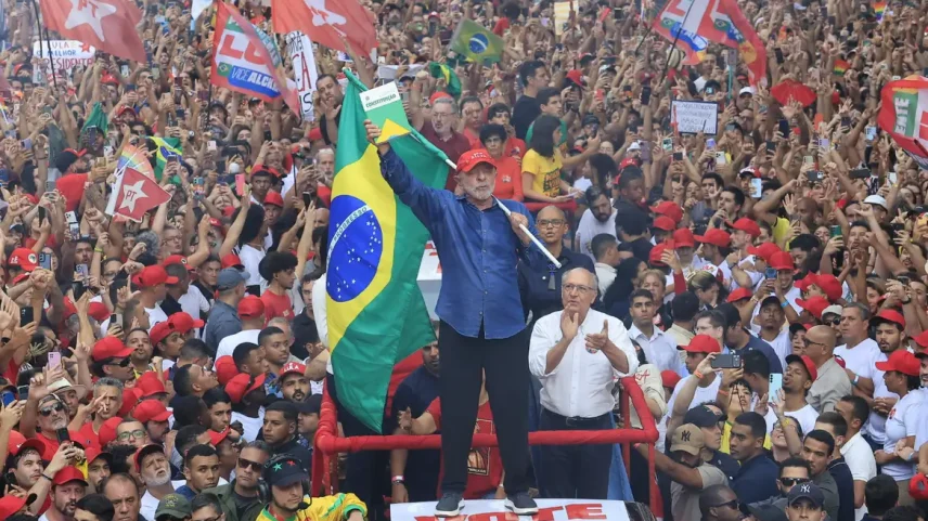 Presidentes de países estrangeiros parabenizam Lula por reeleição