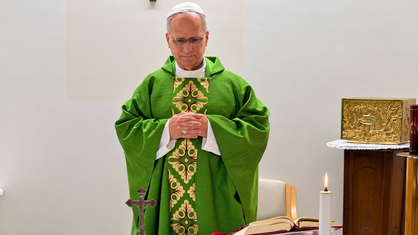 Papa Leão XIV não precisará de novo tratamento após cirurgia de câncer
