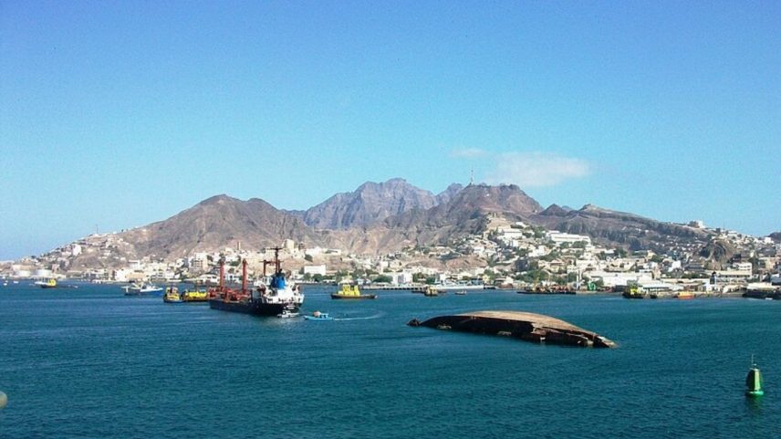 Ataque houthi à sede do governo do Iêmen deixa ao menos 4 mortos