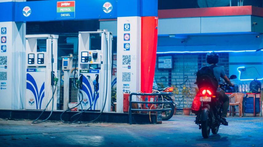 Diesel sobe 2,48% em outubro e chega a R$ 7,44 o litro, diz pesquisa