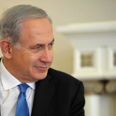 Netanyahu anuncia fechamento da Cisjordânia e operação militar após ataque