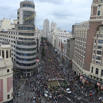 Milhares protestam por moradia na Espanha após revés no Parlamento
