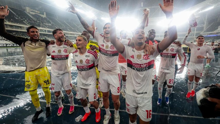 Flamengo dispara em chances de título após tropeço rival; veja números