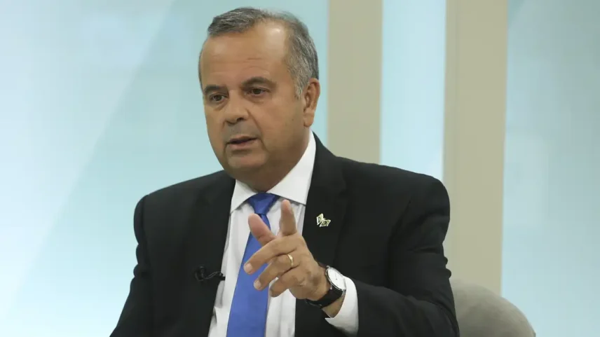 Aliado de Flávio, Rogério Marinho revela última mensagem trocada com senador